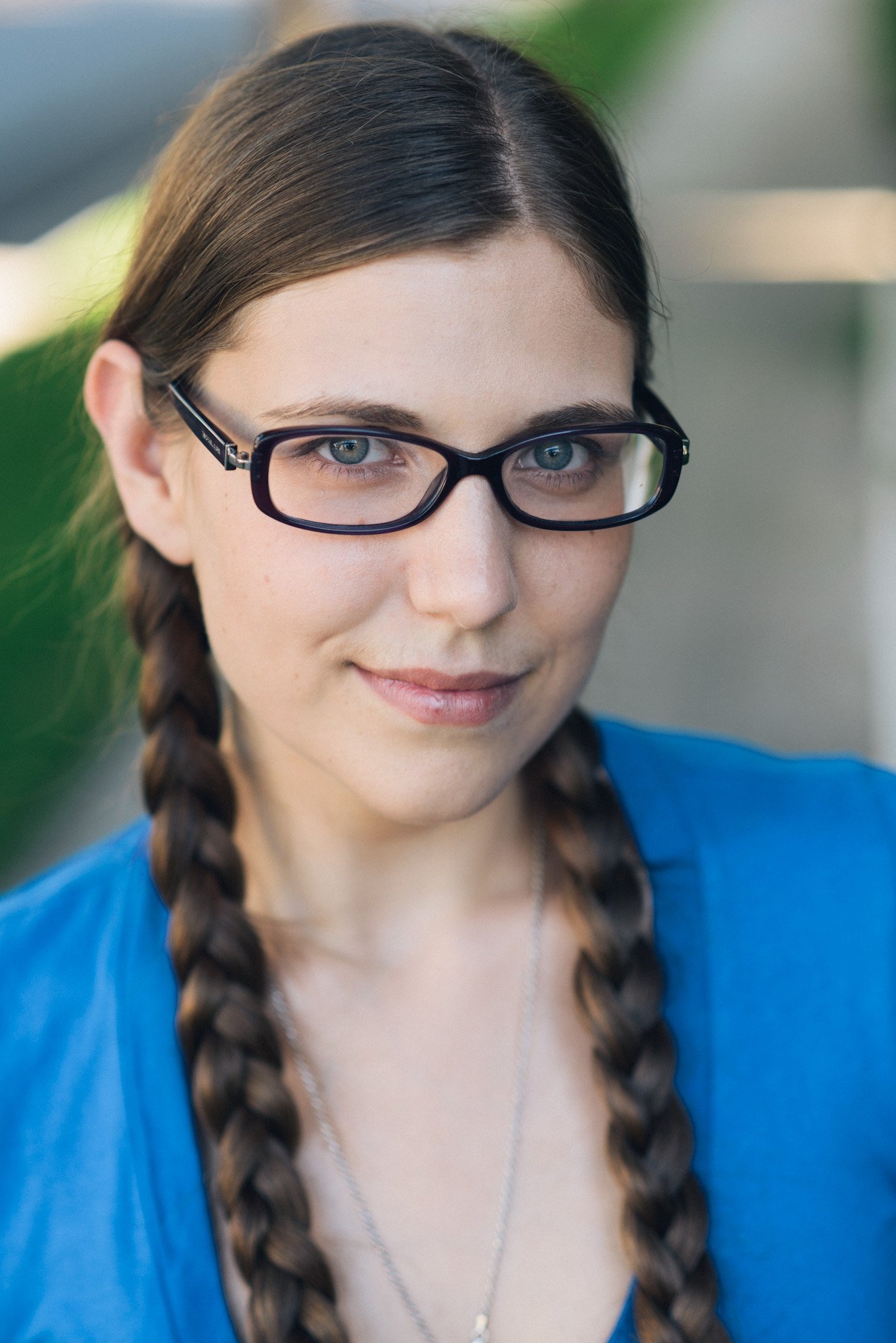 Laura Post → Laura Post backdrop