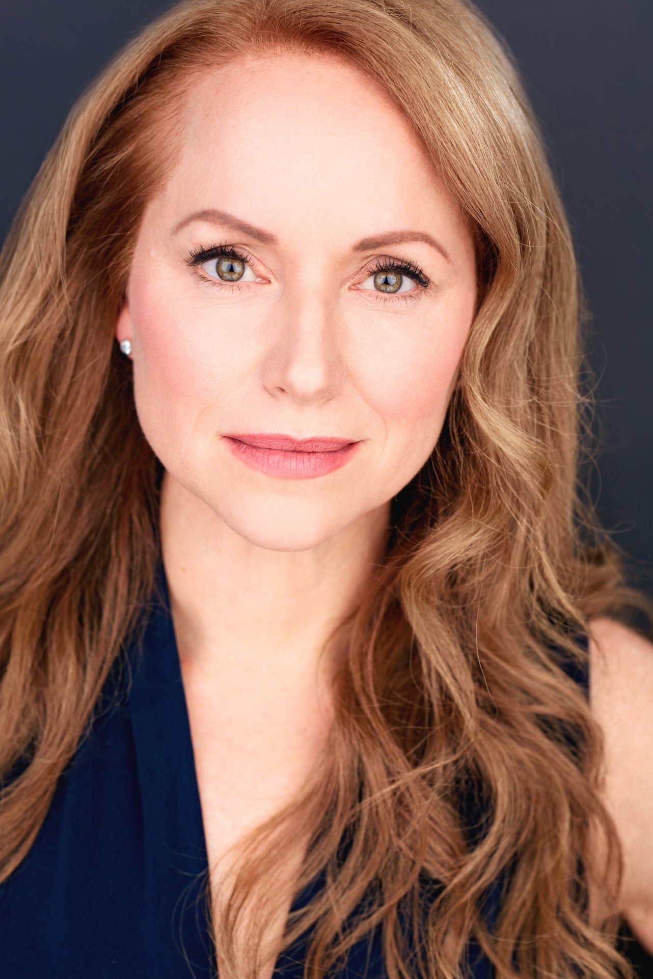 Jenna Stern backdrop