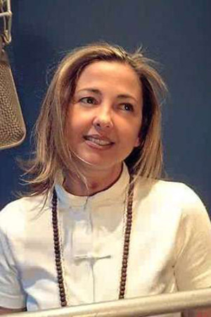 Claudia Razzi backdrop