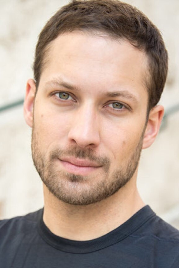 Maxime Pambet backdrop