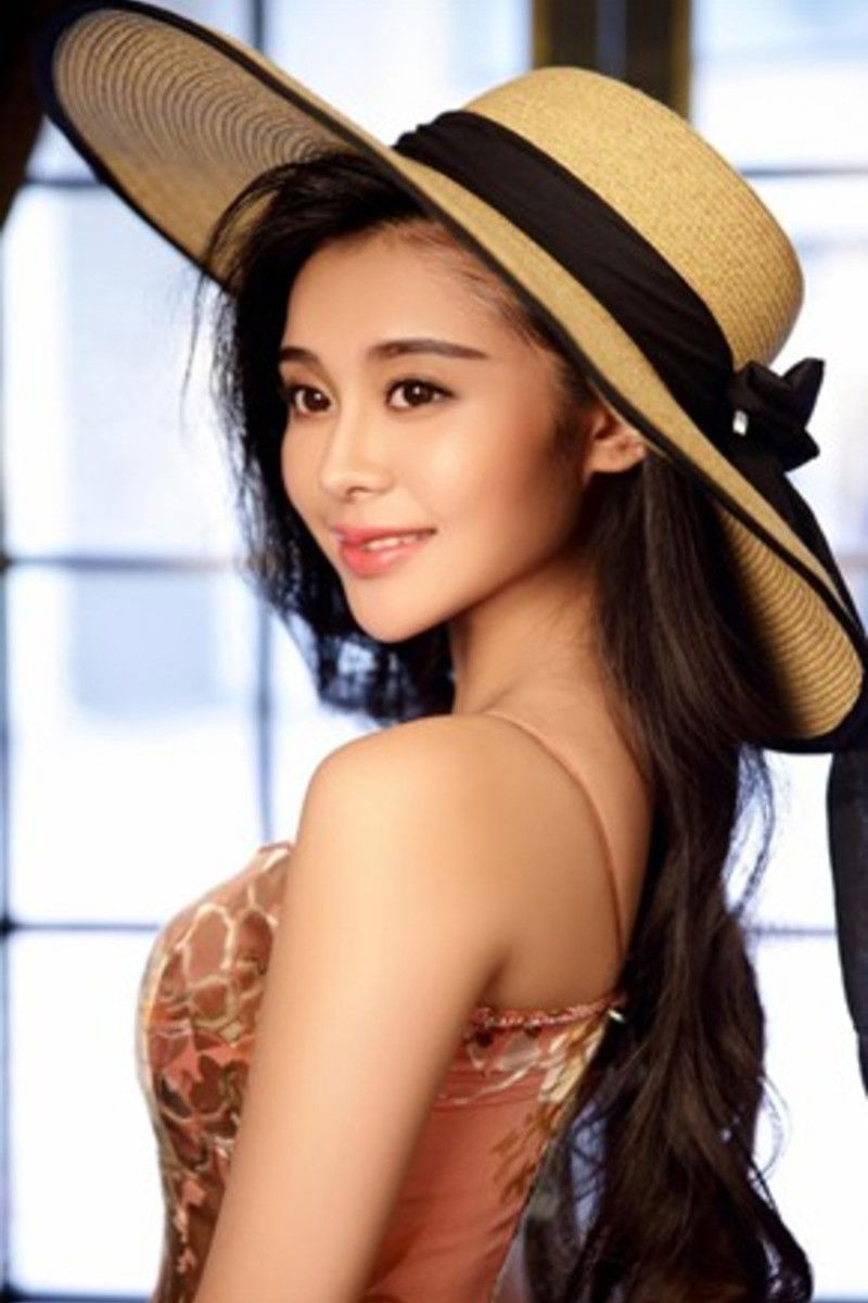 Chen Yuanyuan backdrop