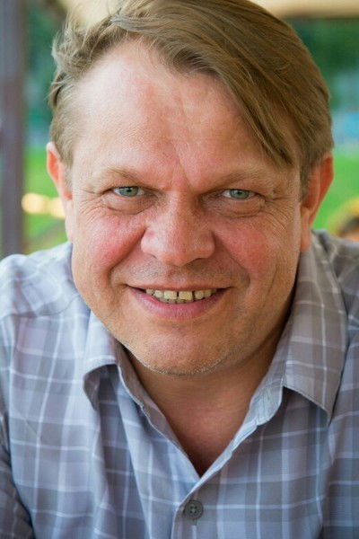 Aleksey Baydakov backdrop