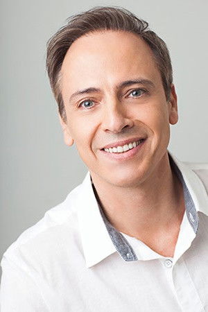 Edson Fieschi backdrop