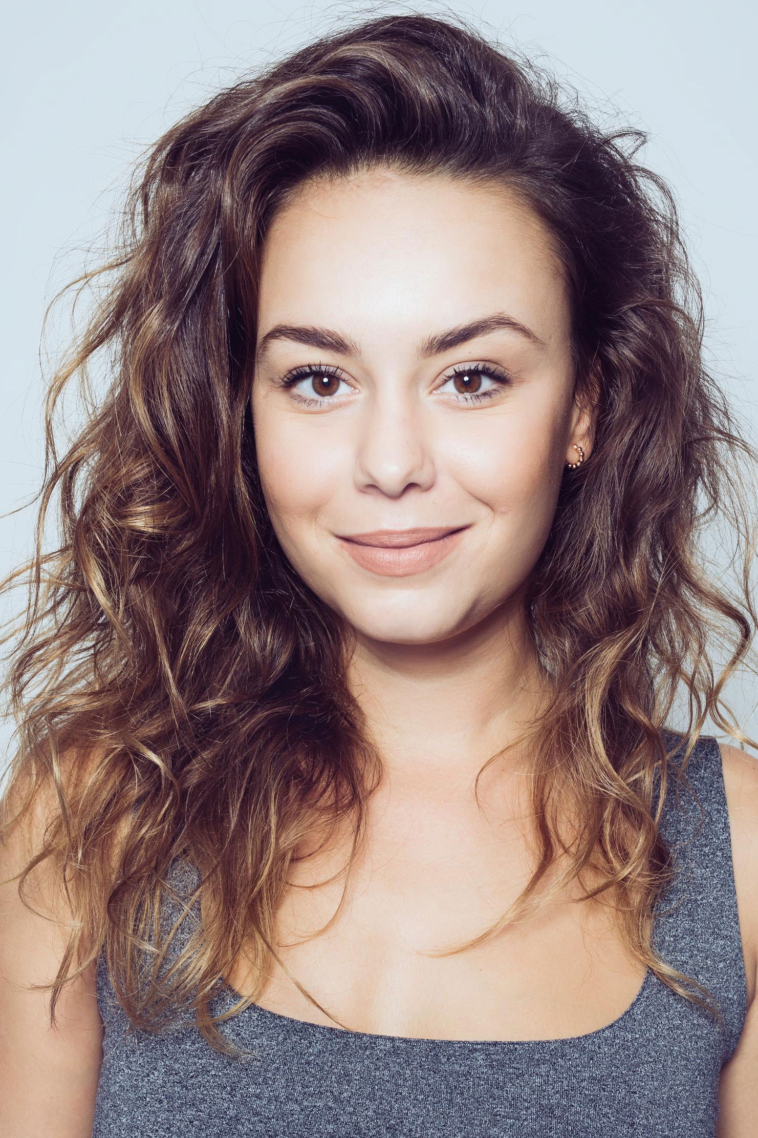 Dominika Kavaschová backdrop