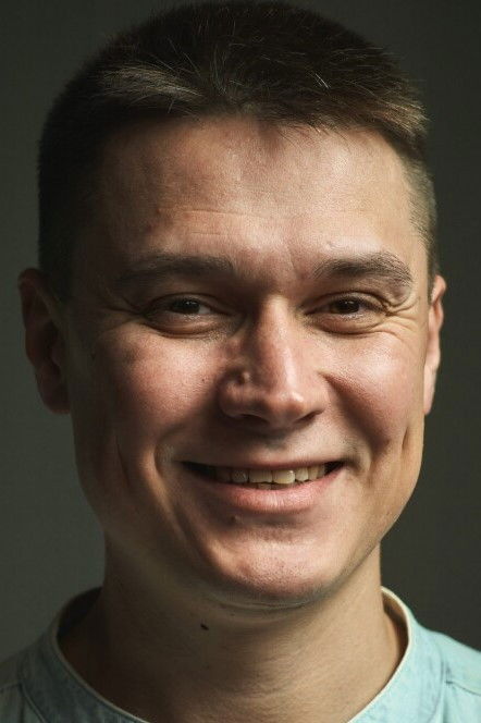 Nikita Abdulov backdrop