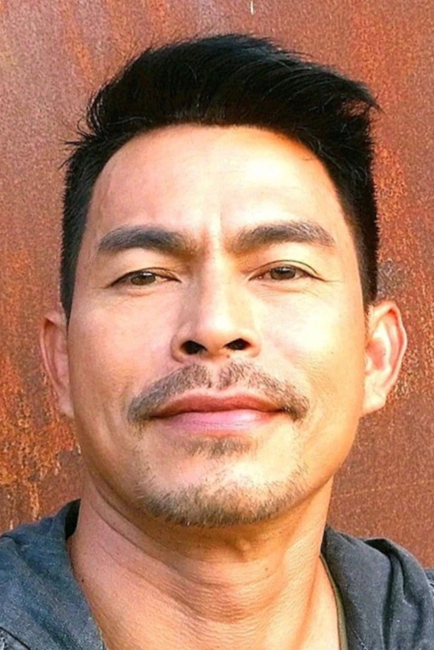 Jaran Ngamdee backdrop