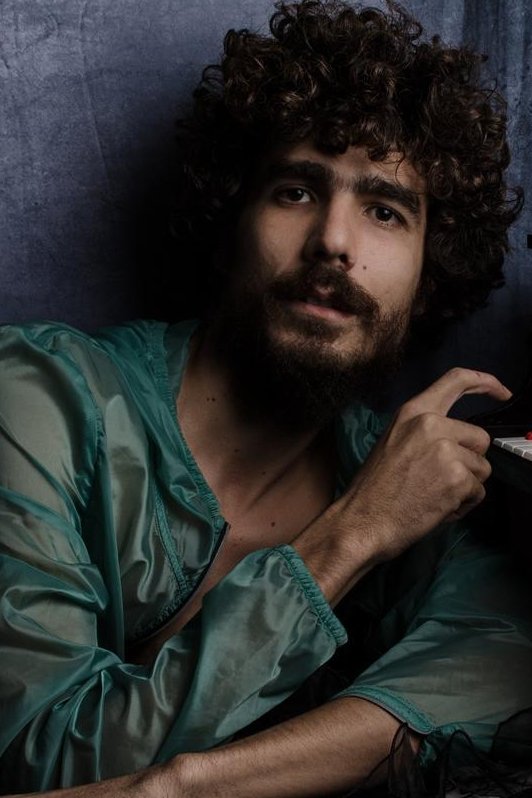 Vertin Moura backdrop