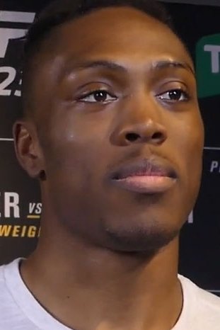 Džalin Tërner backdrop