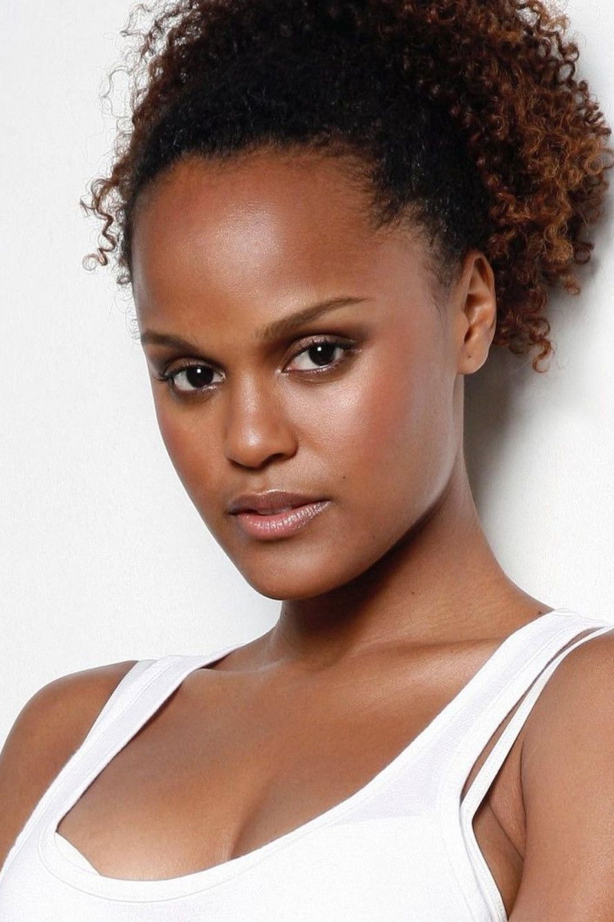 Cintia Rosa backdrop