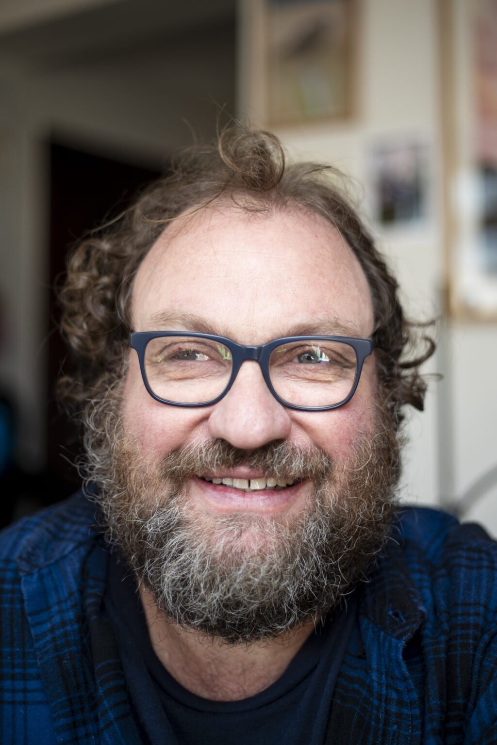 Álvaro Díaz González backdrop