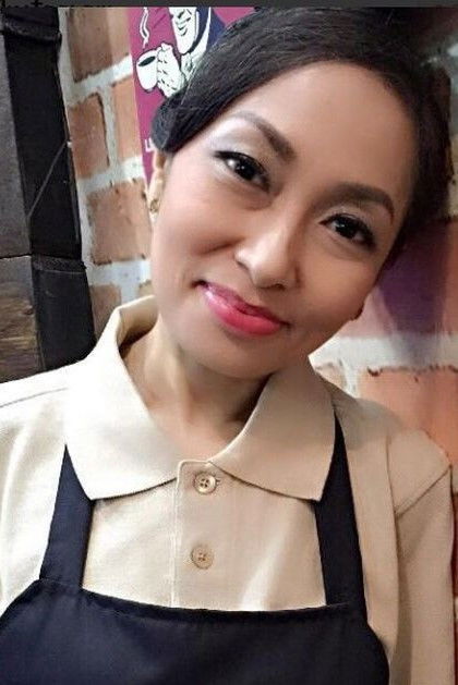 Niniek Arum backdrop