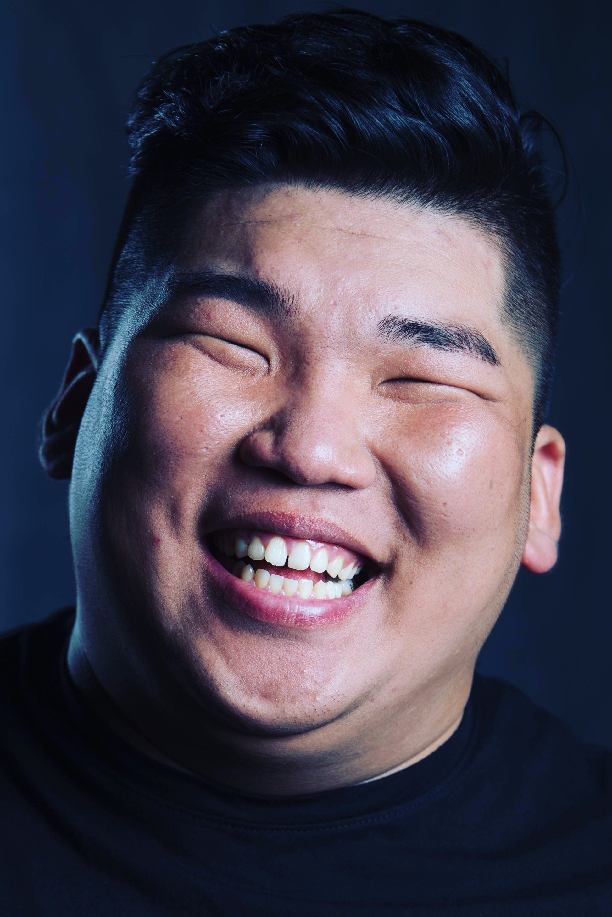 Kim Dae-han backdrop