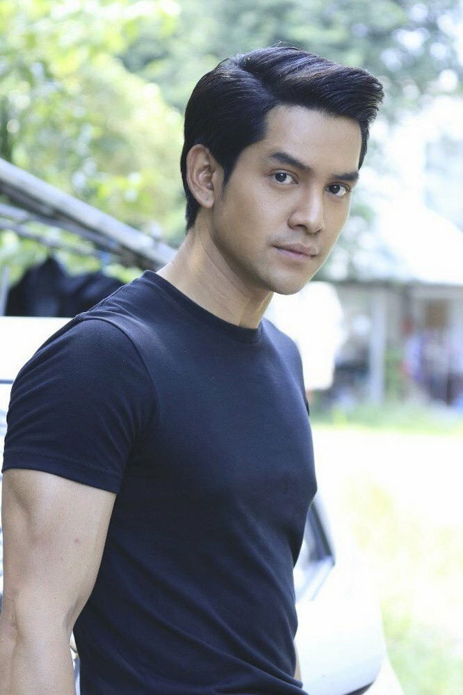 Boss Kongnat Choeisuwan backdrop