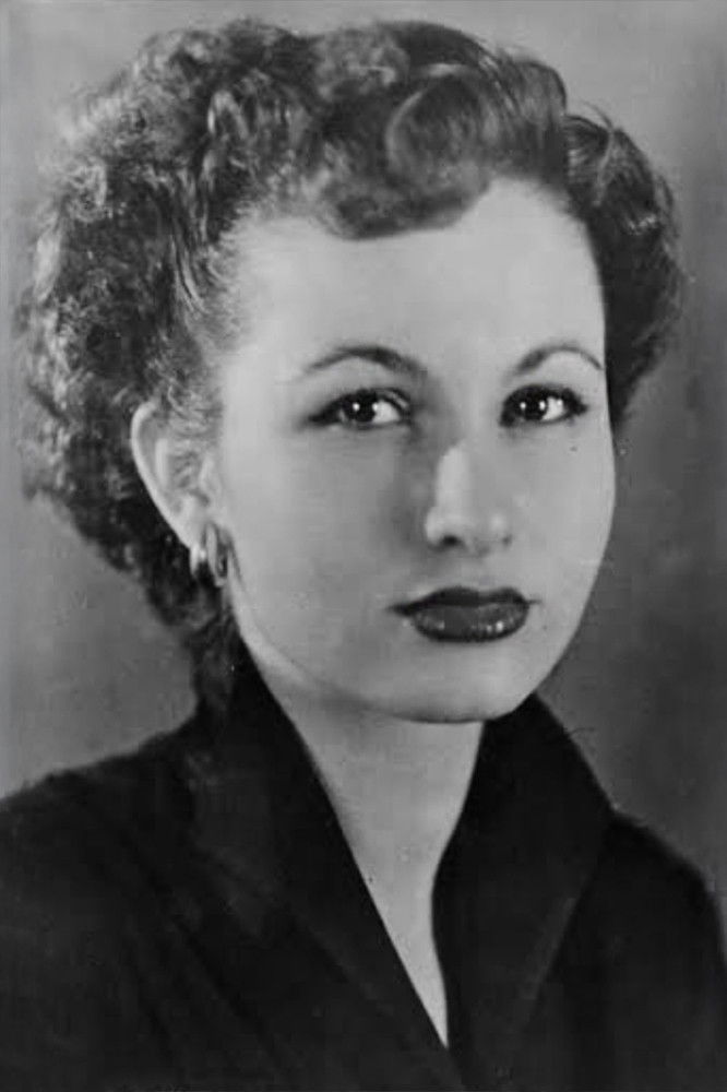 Şükran Özer backdrop