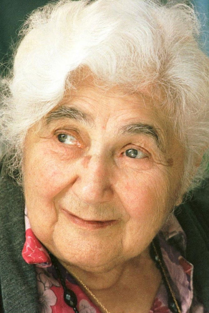 Esther Gorintin backdrop