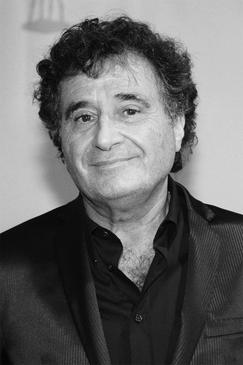 Rudolf van den Berg backdrop