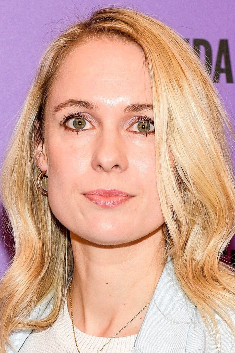 Karoline Brygmann backdrop