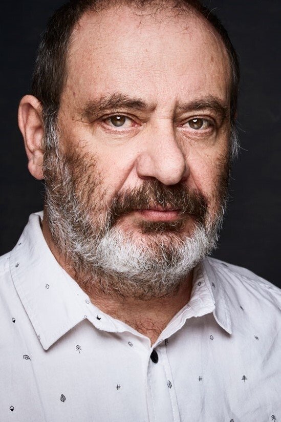 Manel Dueso backdrop