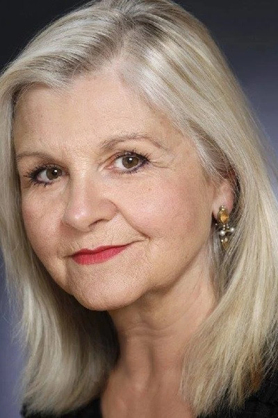 Marged Esli backdrop