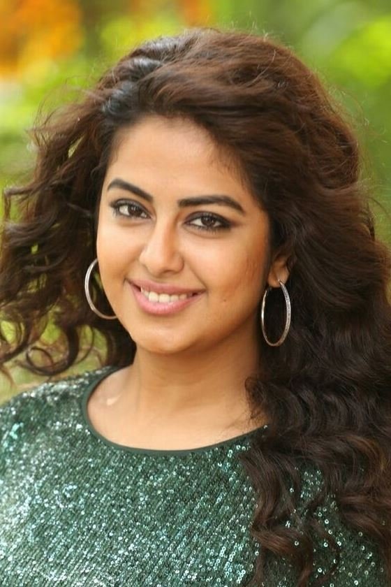 Avika Gor backdrop