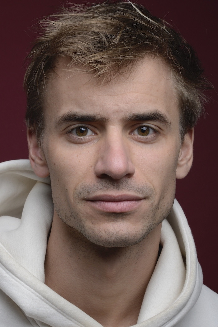 Kevin Garnichat backdrop