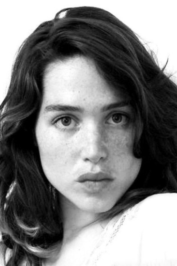 Vera Carnevale backdrop