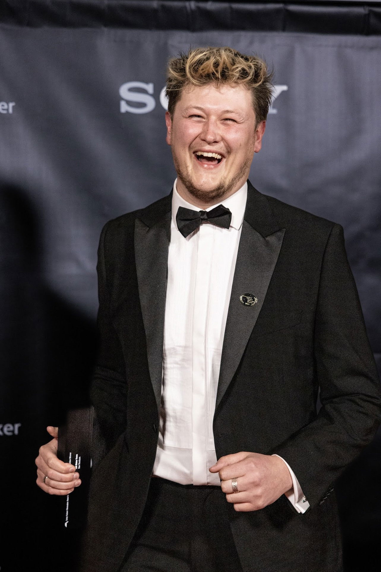 Dan Thorburn backdrop