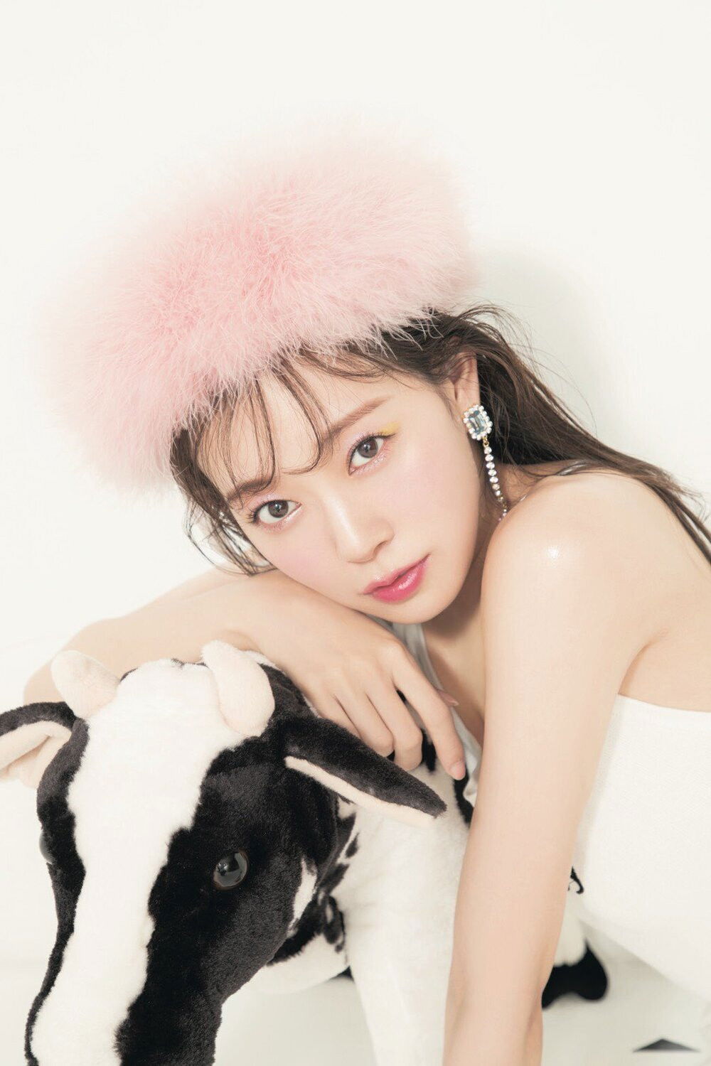 Miyuki Watanabe backdrop