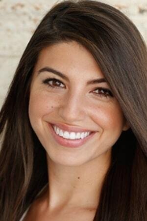 Arielle McFadden backdrop