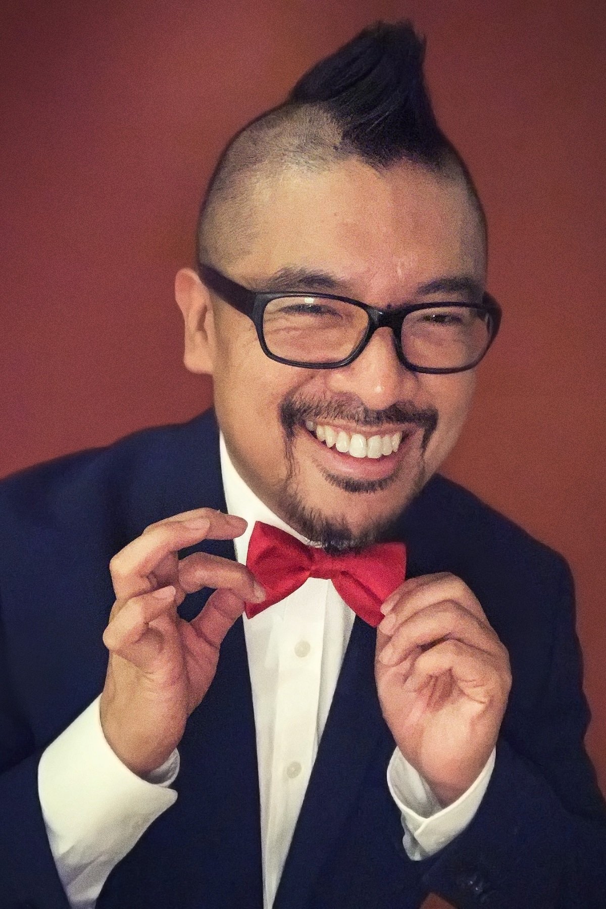 H.P. Mendoza backdrop