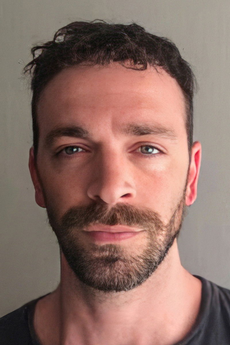 Nicolas Dezzotti backdrop