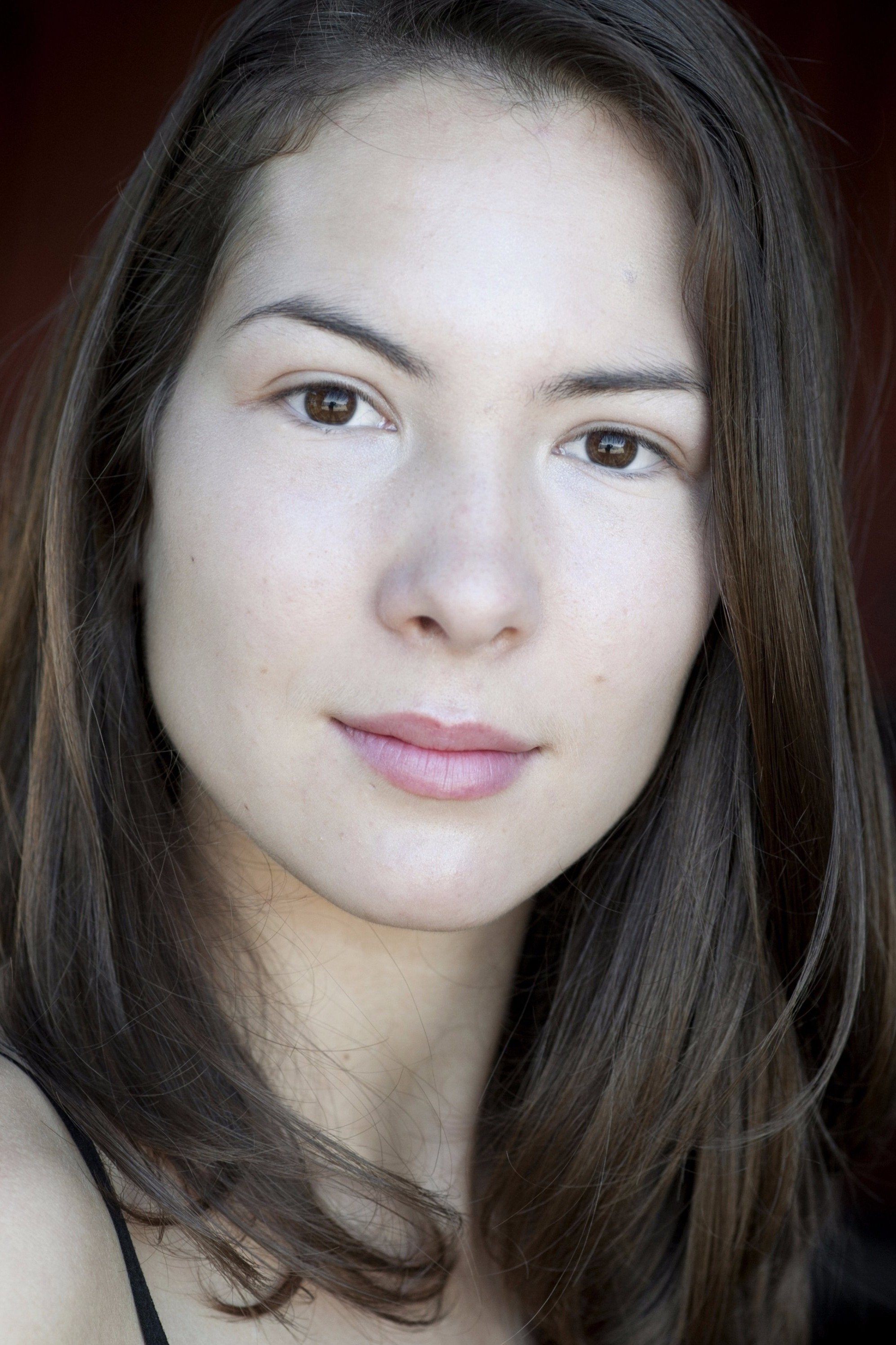 Leonie Vincent backdrop