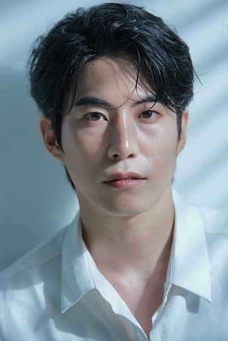 Seol Jun-su backdrop