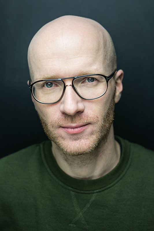 Bartłomiej Bobrowski backdrop