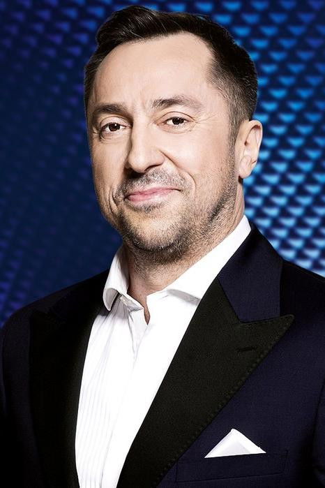 Marcin Miller backdrop