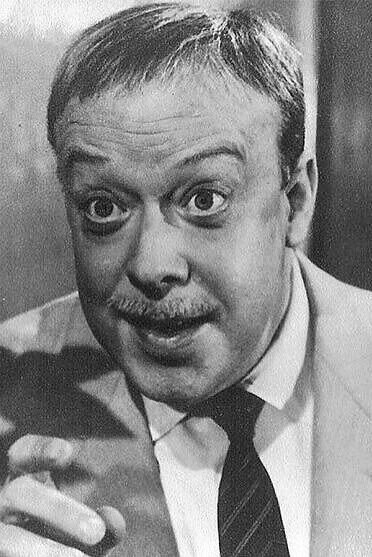 Antonio Garisa backdrop