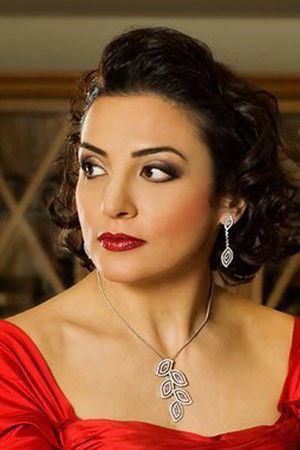 Helena Yaralova backdrop