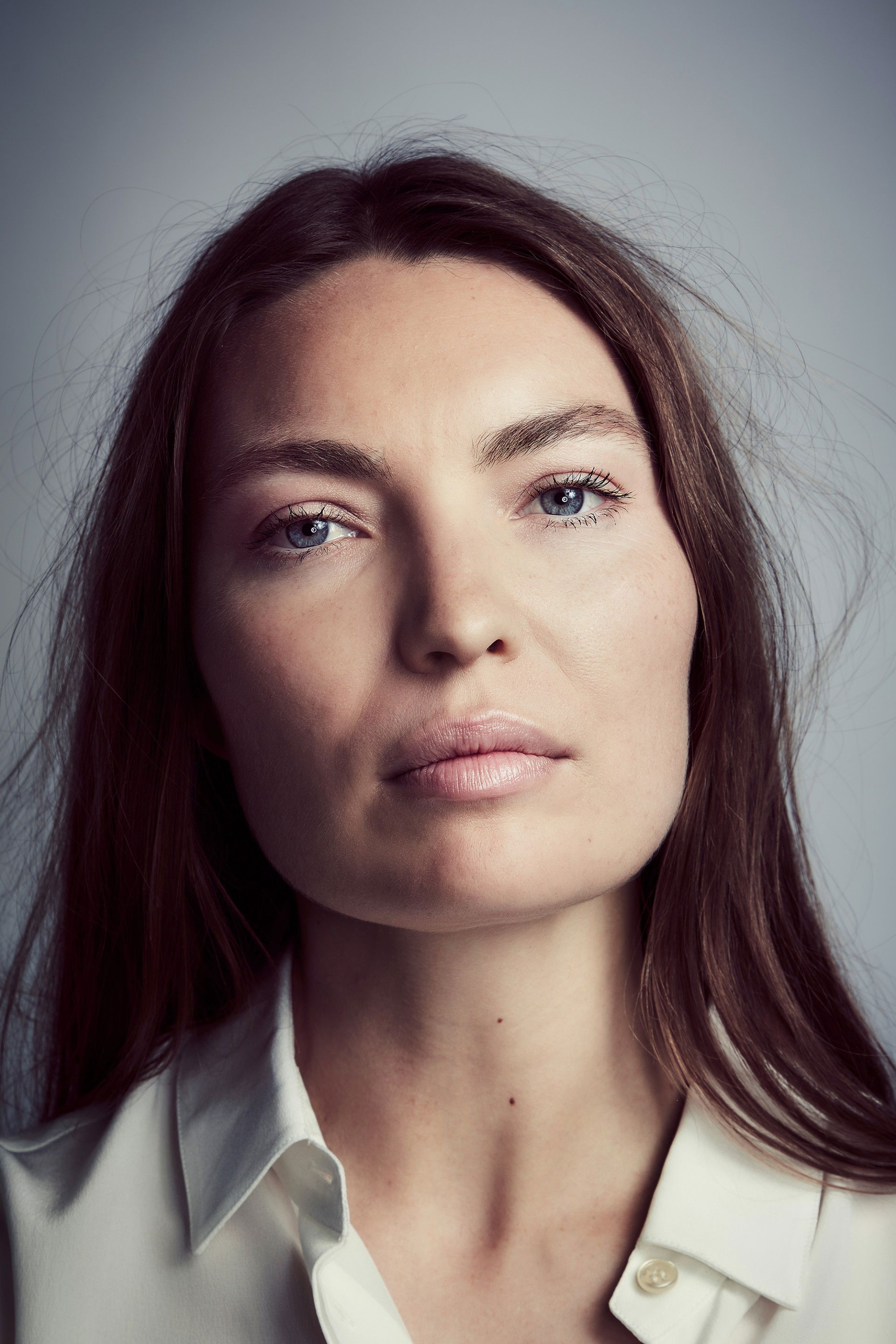 Cristina Chiriac backdrop