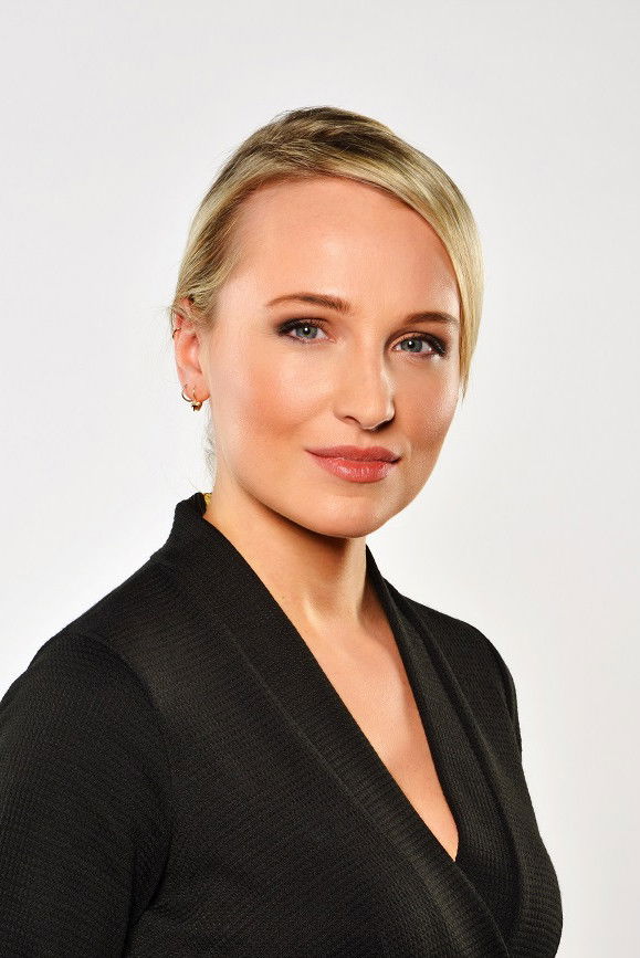 Lucie Hrdličková backdrop