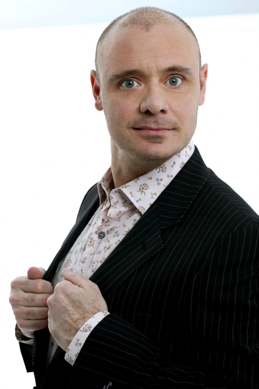 Leonardo Manera backdrop