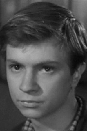 Aleksandr Metyolkin backdrop