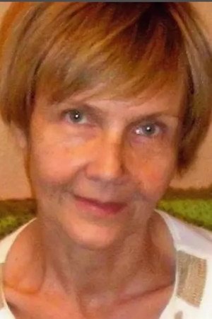 Elena Pavlovskaya backdrop