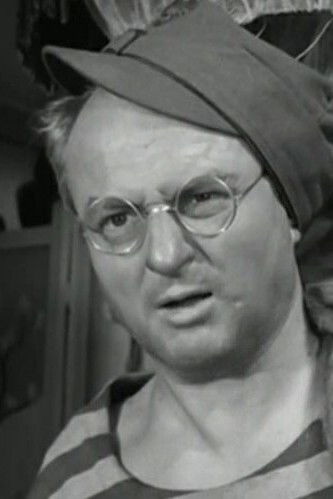 Zdzisław Klucznik backdrop