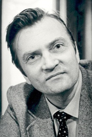 Vaino Vahing backdrop