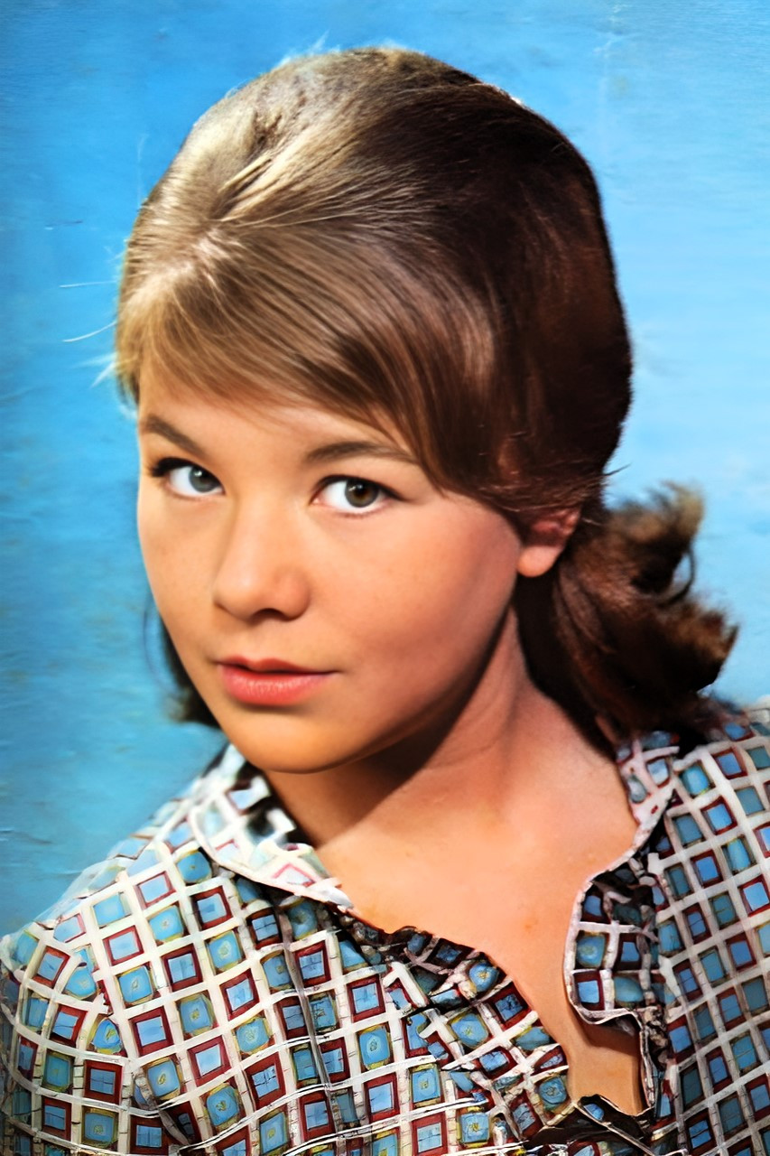 Conchita Goyanes backdrop