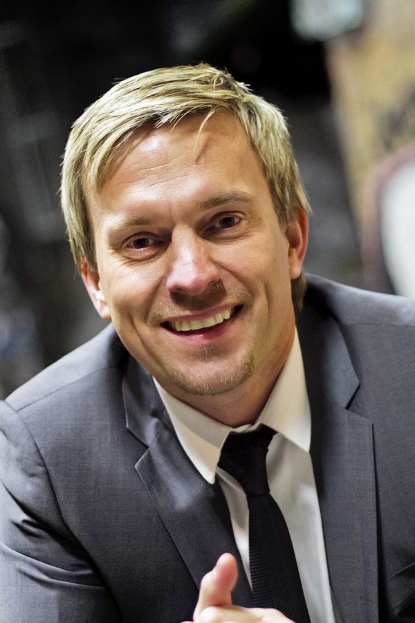 Liam Norberg backdrop