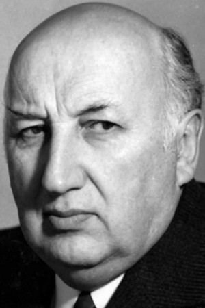 George Georgiou backdrop