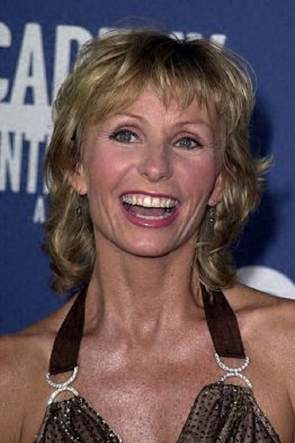 Tina Wesson backdrop