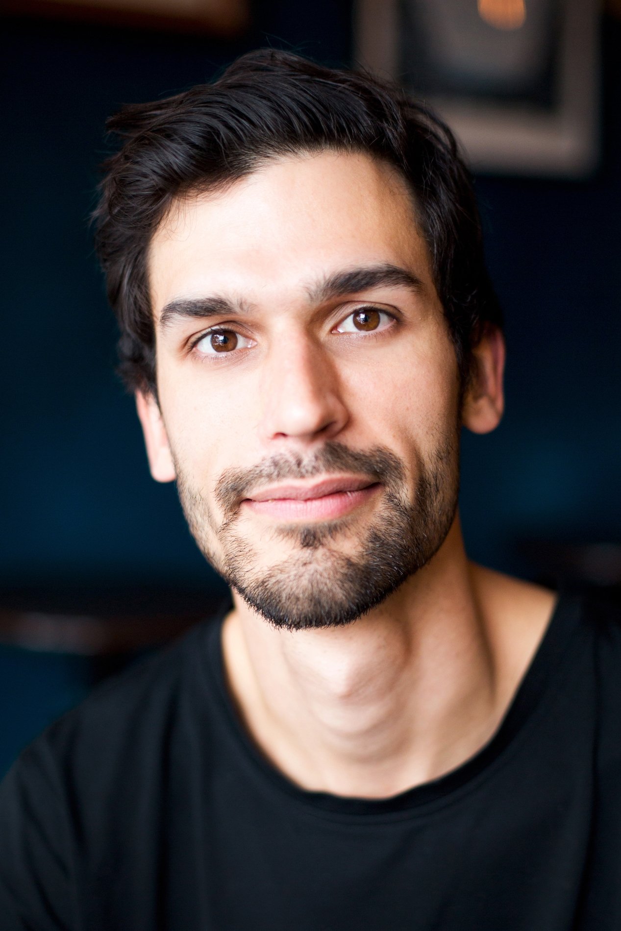 Simon Laroche backdrop