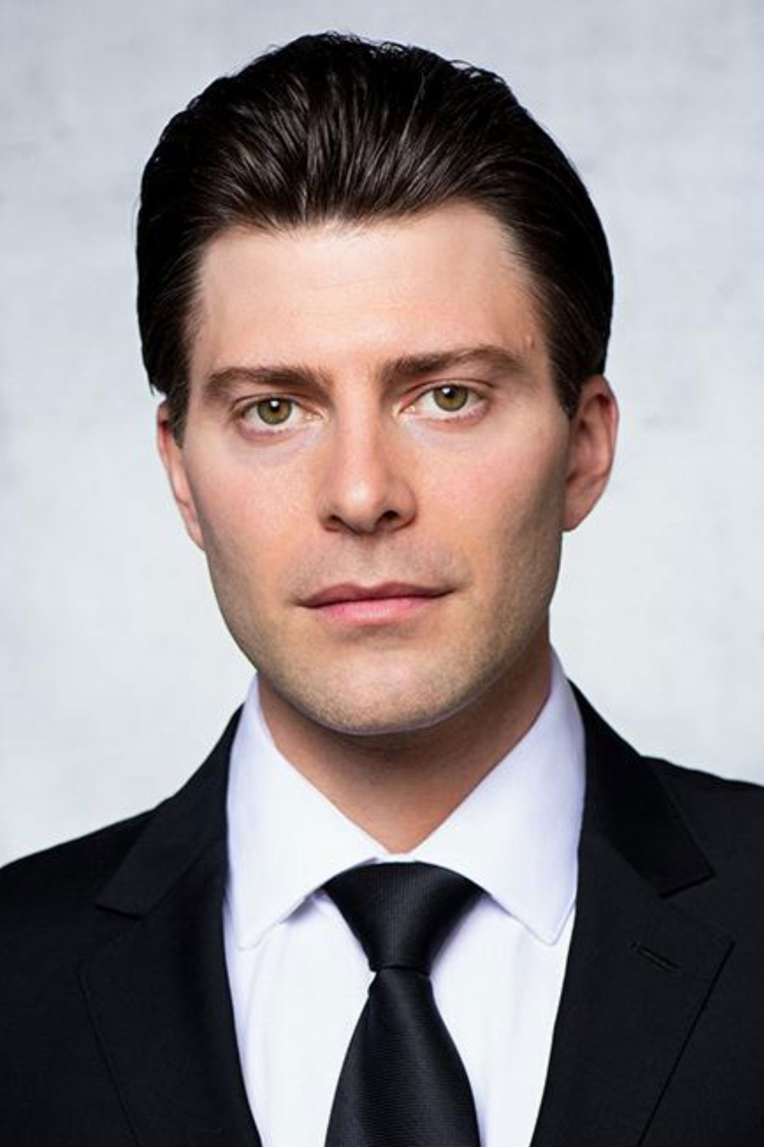 Ryan Larsen backdrop